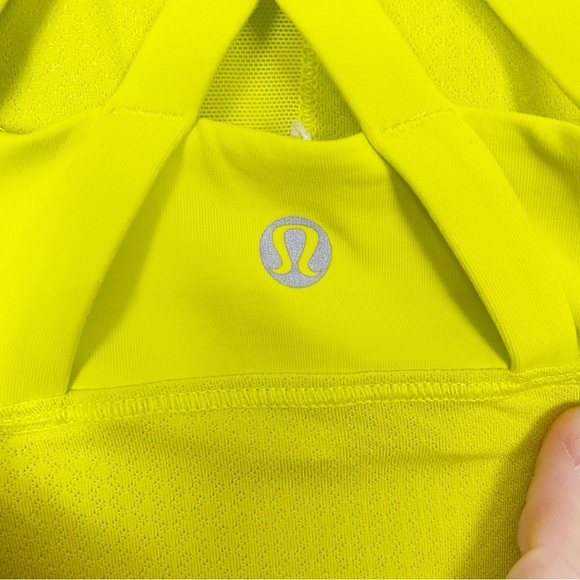 Lululemon | Energy Racerback Tank Top in Split Pea Size 4 - Picture 10 of 11